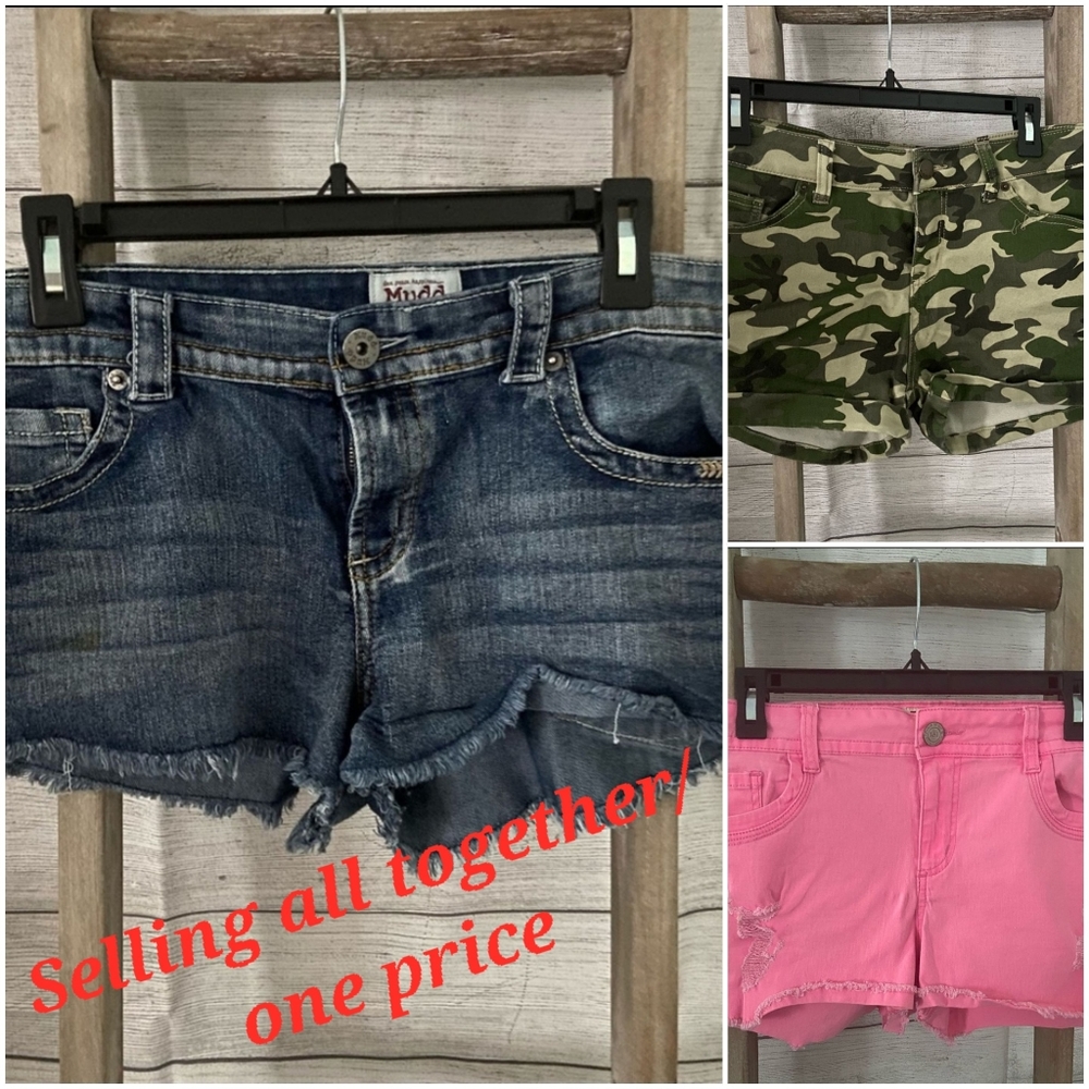 3 for 1 price **Assorted Shorts all size 17 jrs